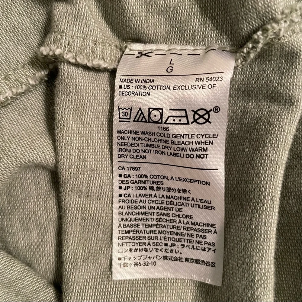 ⭐️ 5/$25 Banana Republic polo shirt